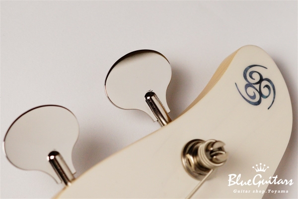 Supreme Collection Stormbreaker Bass - White Blonde #21100